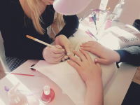 szkolenia z manicure tytanowego 